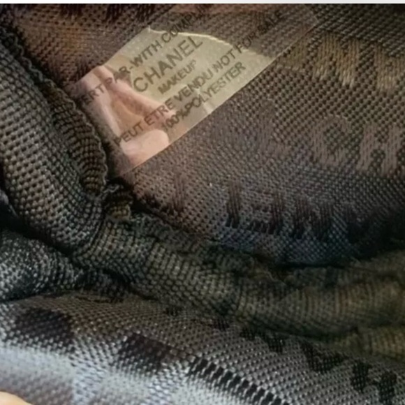 Chanel 2025 Makeup GWP NIB - Picture 6 of 6